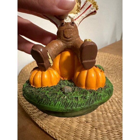 Yankee Candle Scarecrow Candle topper - Picture 4 of 7